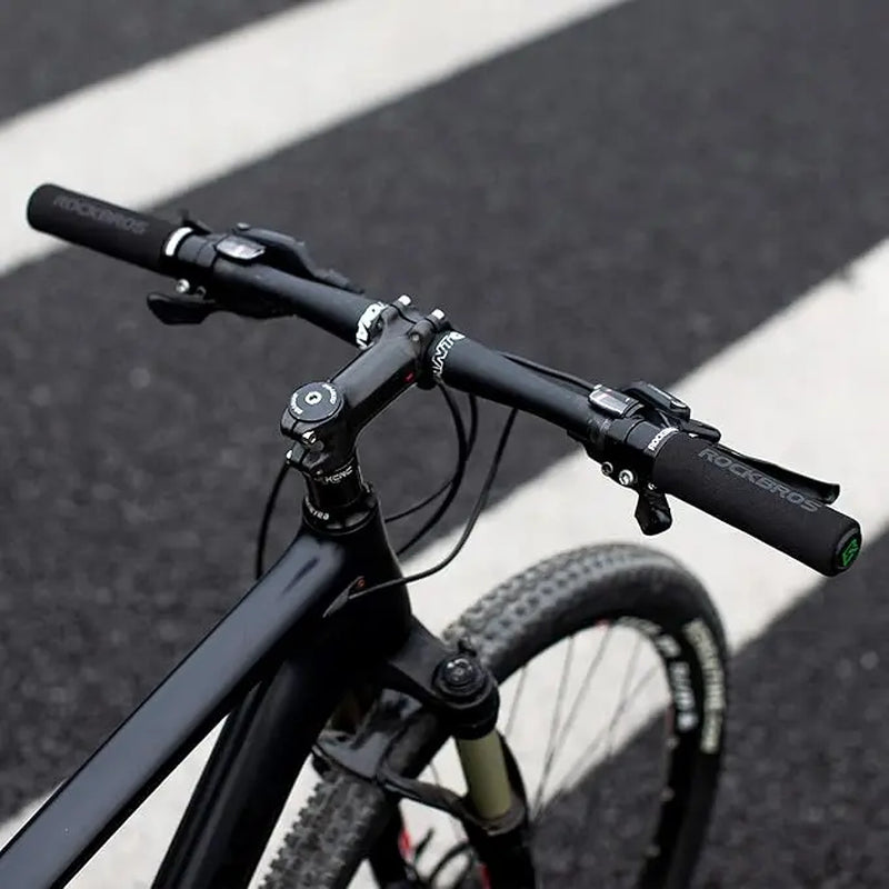 ROCKBROS Handlebar Grips Lock-On Design Bicycle Grips Shock-Absorbing and Non-Slip Grips Made of Thickened Sponge for 22.2Mm Handlebars